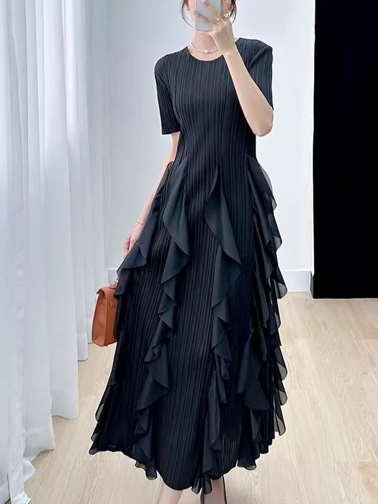 Elegant Dress for Women New Indie Design High-End Temperament Round Neck Short Sleeve Pleated Dresses Women